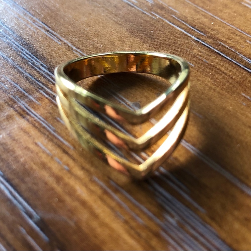 Chevron Ring - Picture 2 of 2